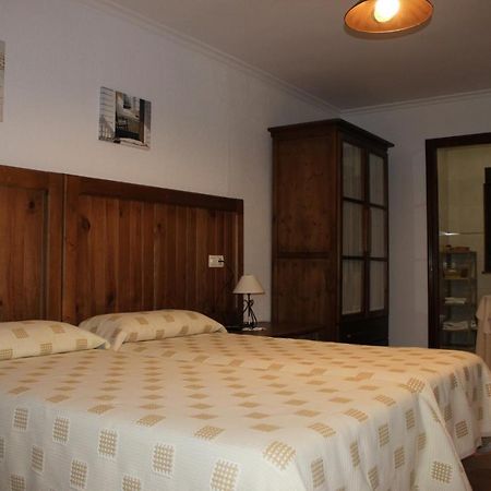 فندق Hostal Monte Rio Trescares المظهر الخارجي الصورة